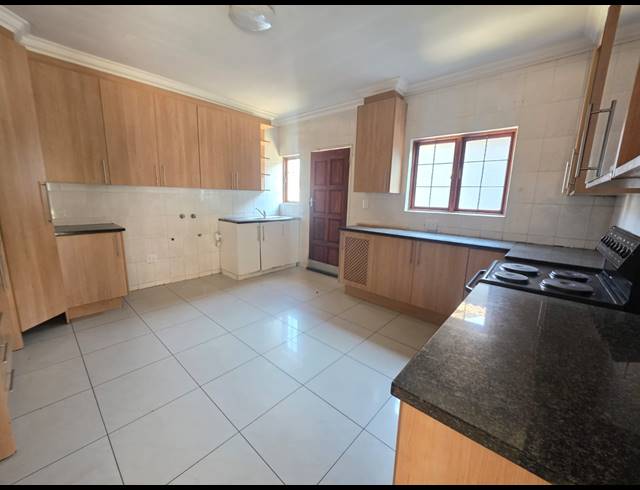 3 BEDROOM HOUSE TO LET IN VANDERBIJLPARK SE 8